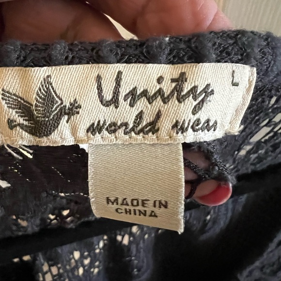 Unity World Wear Dark Gray Waffle Knit Lace Inset Long Sleeve Tunic Top - Picture 3 of 5